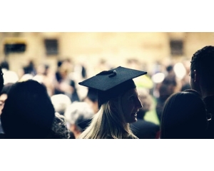 移民澳洲的最新福利：明年开始可以免考试上清华大学