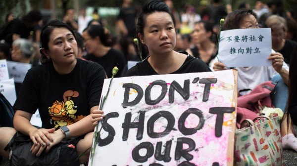8cf323ba-2757-4329-91bb-4eb5d5d7154e-EPA_CHINA_HONG_KONG_EXTRADITION_MOTHERS_PROTEST.jpg,0
